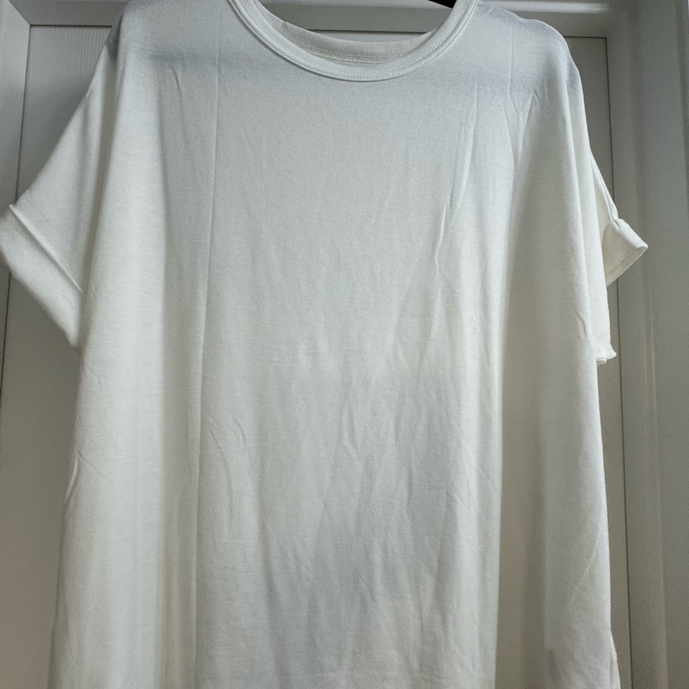HALARA White Short Sleeve Crew Tee